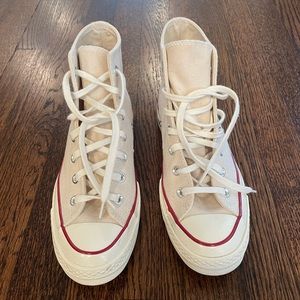 Chuck Taylor Converse High Tops